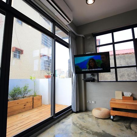 Ferienwohnung It'S 一起 旅店 Tainan Exterior foto