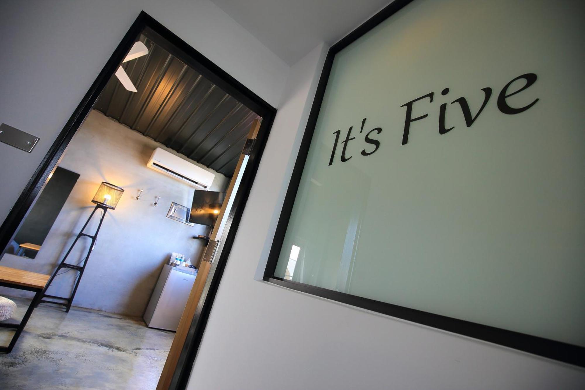 Ferienwohnung It'S 一起 旅店 Tainan Exterior foto