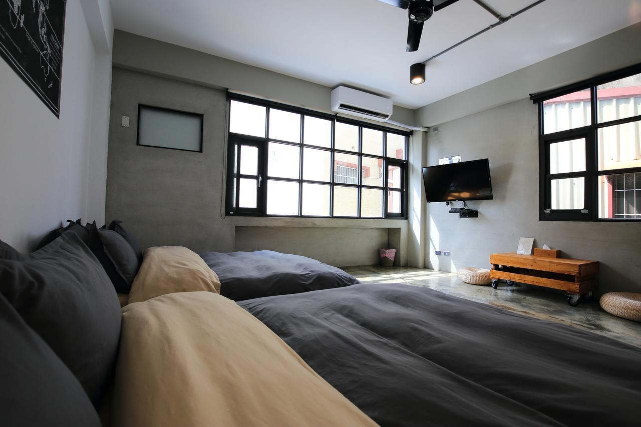Ferienwohnung It'S 一起 旅店 Tainan Exterior foto